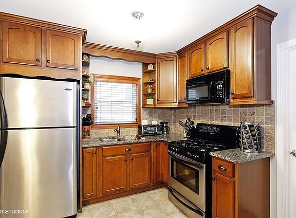 5th image of 5641 S McVicker Ave