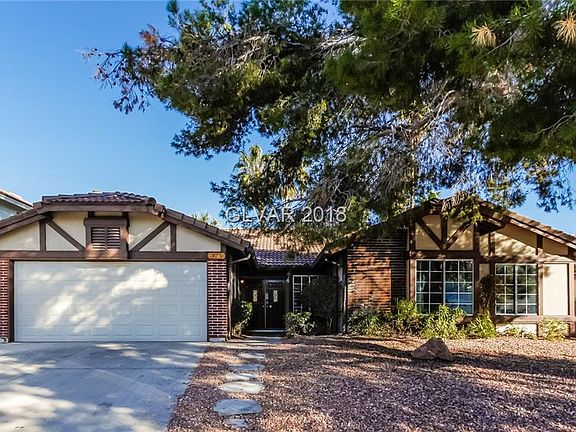 4th image of 325 Santa Monica Dr
