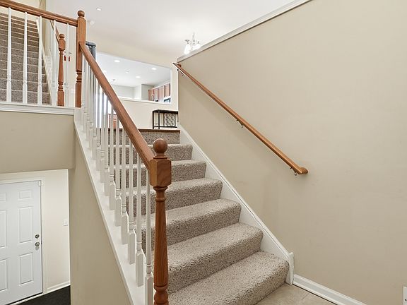 3rd image of 1149 Chelsea Dr