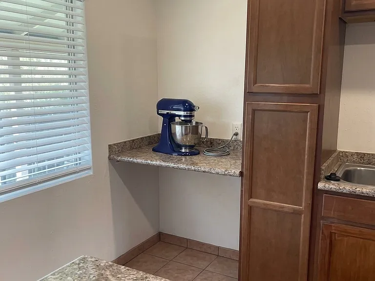 1215 Alameda De Las Pulgas — Photo 18