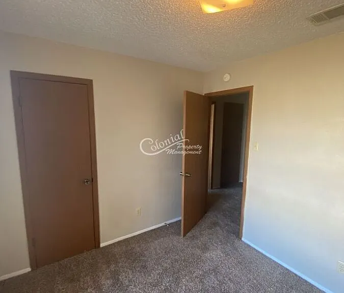 3704 Saratoga Ave — Photo 10