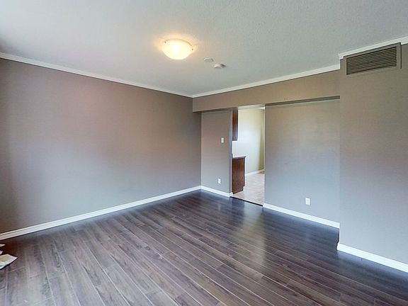 4th image of 126 Hardisty Ave #12