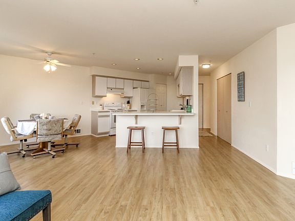 4th image of 2257 Skyline Ln NW APT F201