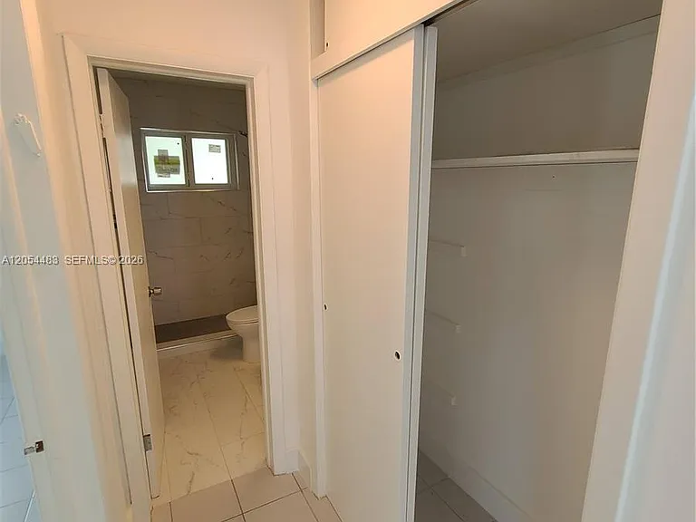 901 10th St #8 — Photo 15