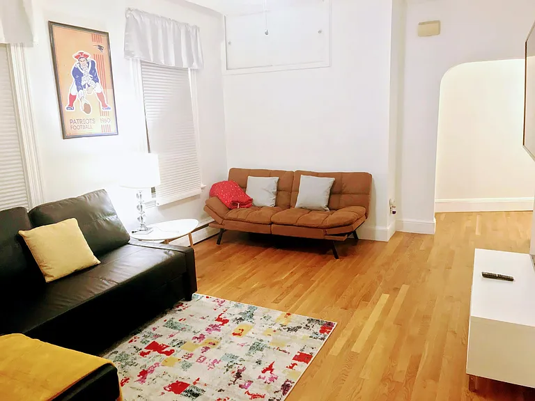 12 Riverdale St — Photo 9