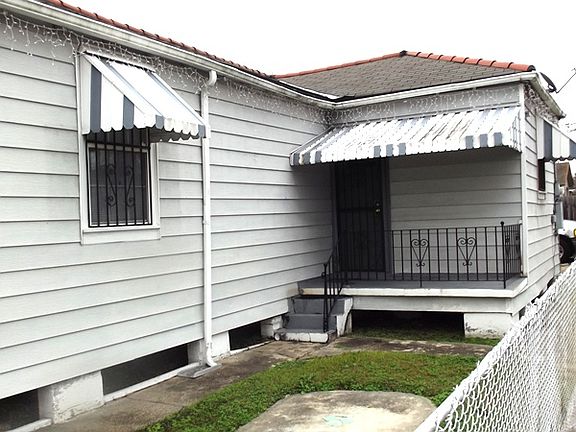 4th image of 2001 Clouet St