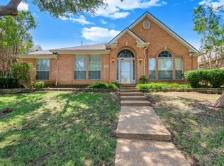1404 Ranch Hill Dr, Irving, TX 75063