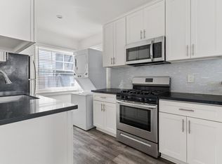 241 Bonito Ave APT 4, Long Beach, CA 90802
