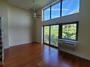 5282 Post Rd APT 4, Bronx, NY 10471