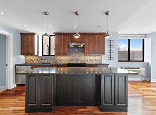 300 Newark St APT 5I, Hoboken, NJ 07030