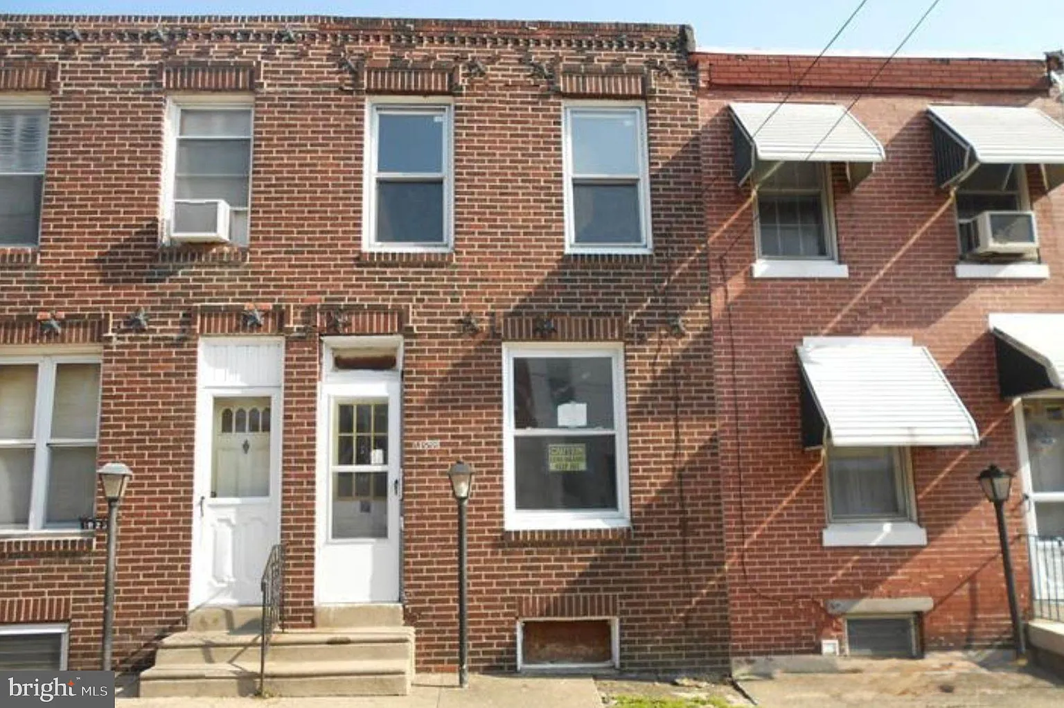 1825 E Albert St photo 1
