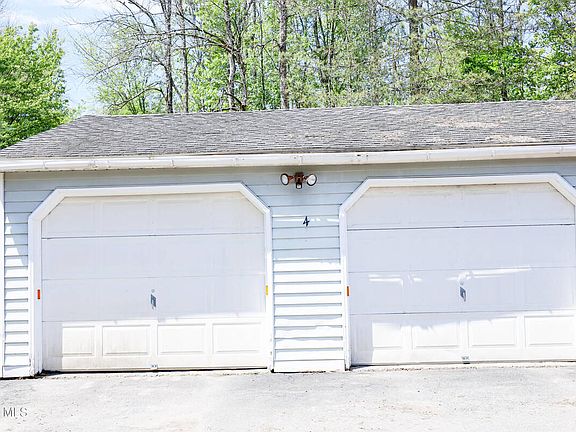 3rd image of 1231 County Highway 126 #4