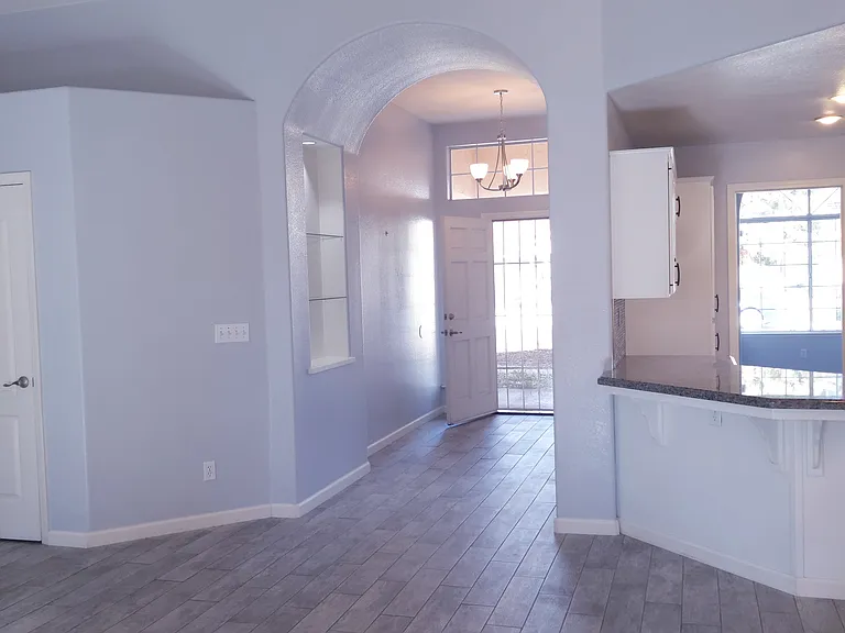 1857 E Lester Ave — Photo 4