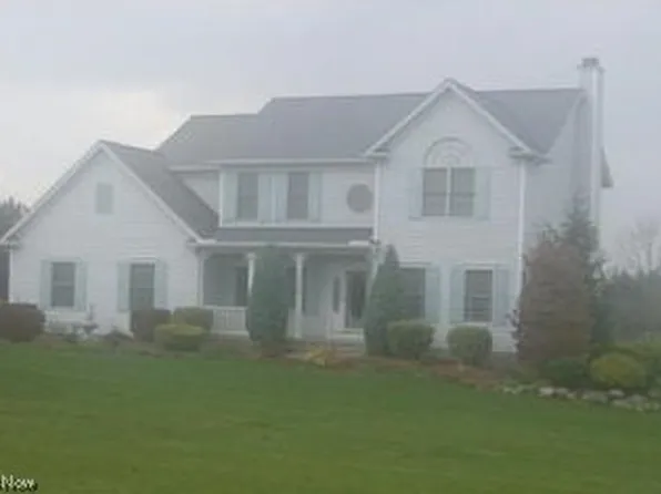 10280 Penniman Dr, Chardon, OH 44024