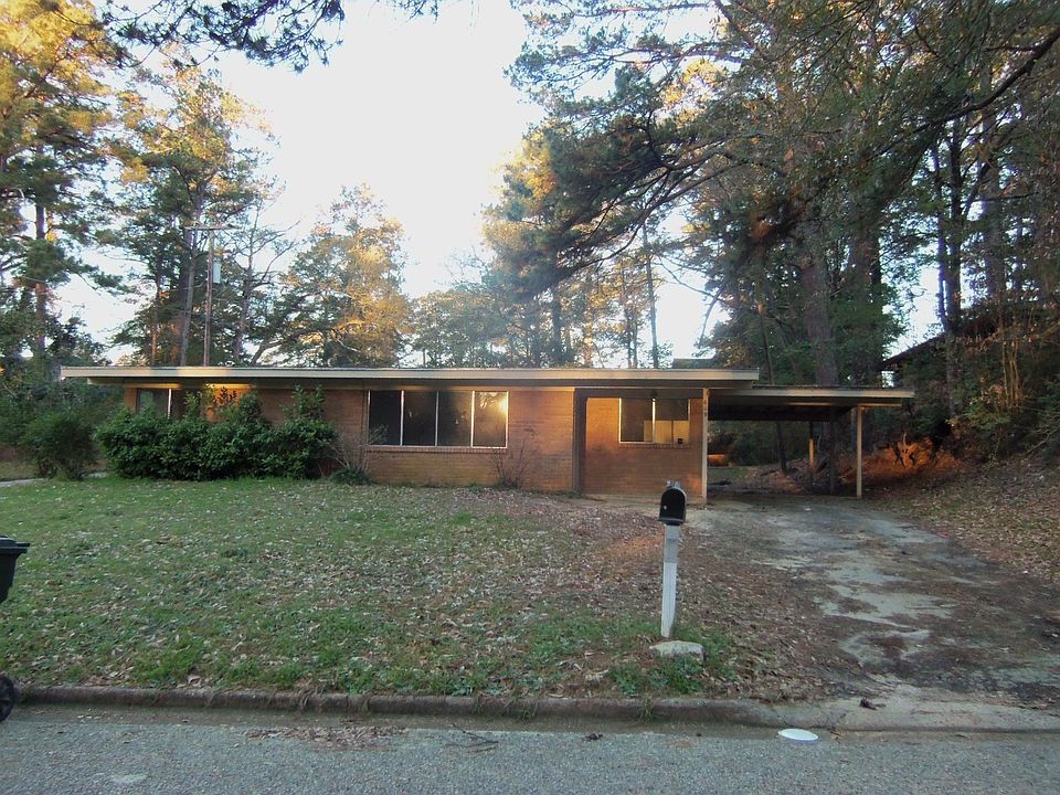 2nd image of 720 Olive St