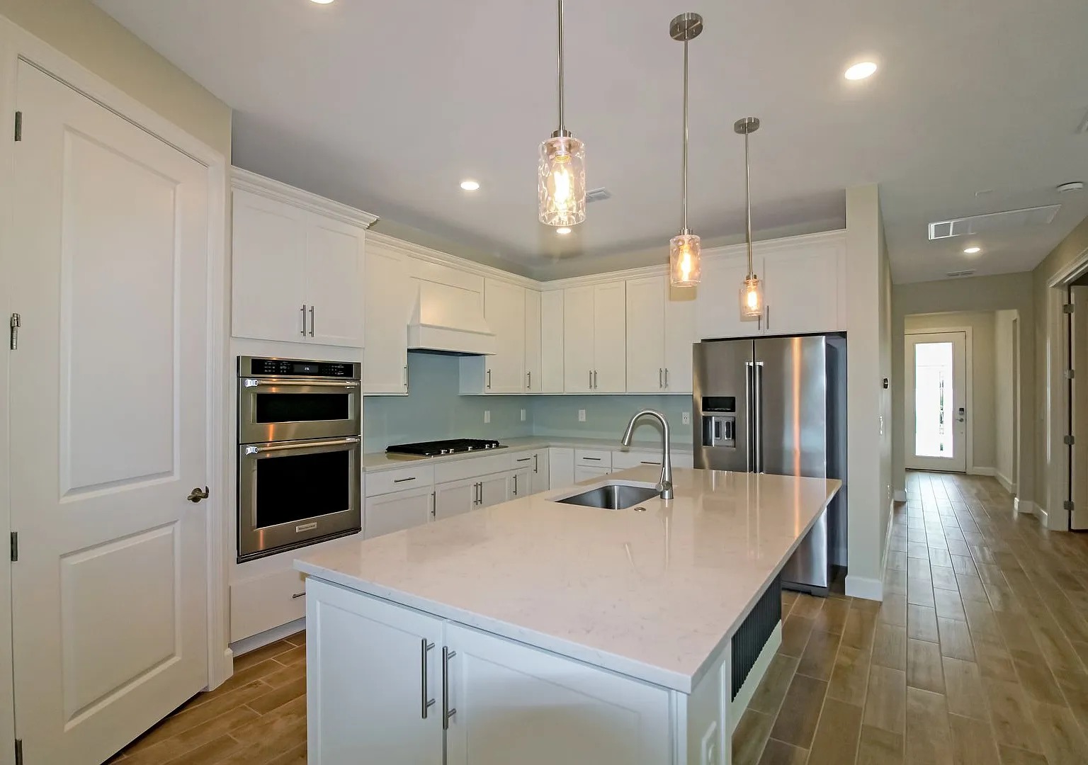 Beachwalk Annual Home for Rent — Photo 4
