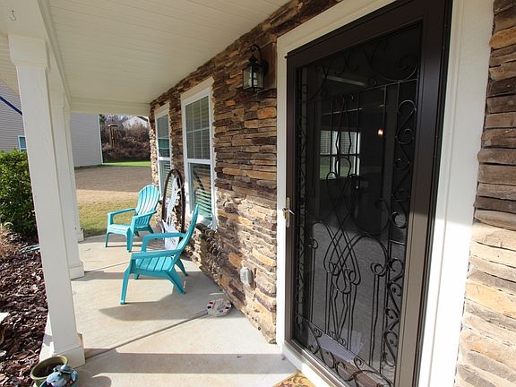 2nd image of 2237 Argentum Ave