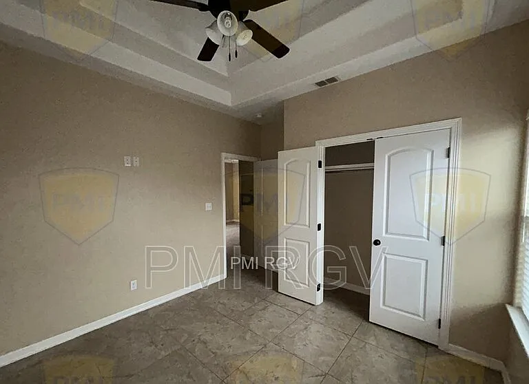 2601 E Garfield Ave #4 — Photo 10