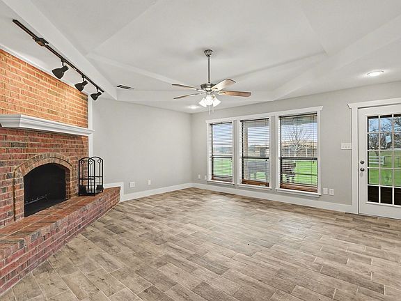 5th image of 10101 Round Hill Rd