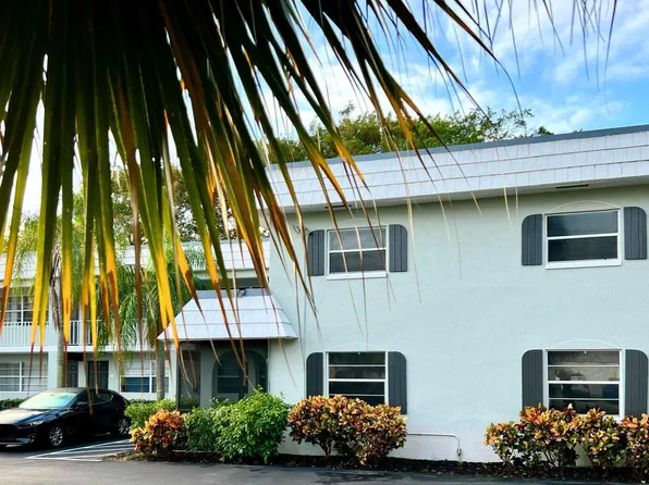 690 Kingsbridge St APT 9, Boca Raton, FL 33487