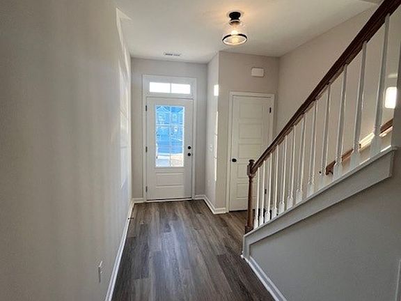 3rd image of 134 Jansen Ln