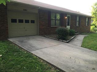 1001 N 13th Ave, Ozark, MO 65721