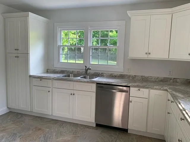300 E Upland Rd #2 — Photo 5