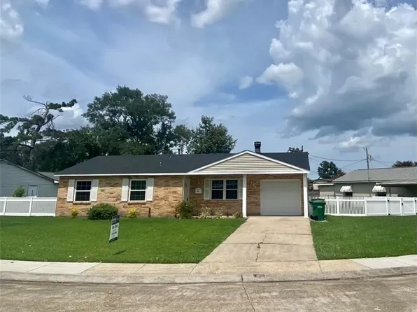 321 Catalpa Dr, La Place, LA 70068