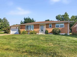 1217 Daniel Ct, Quincy, IL 62305