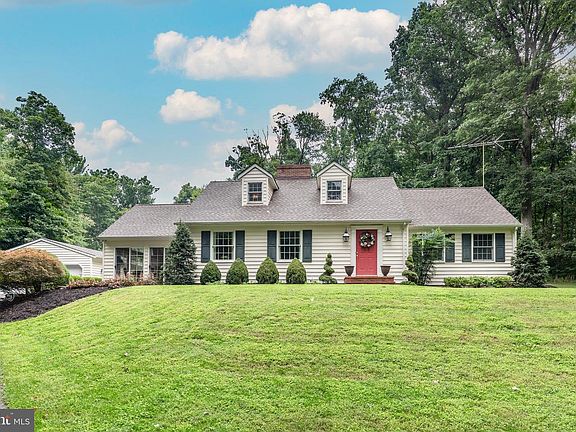 5th image of 3703 Wine Rd