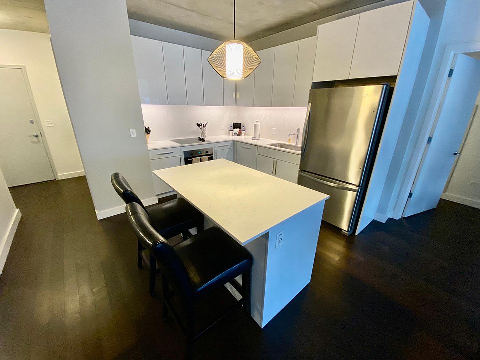 1st image of 553 N Franklin St #1202