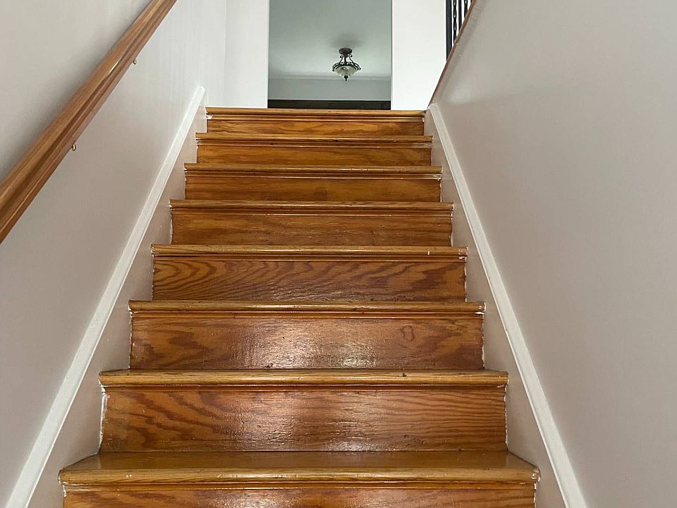 1st image of 14 Gunther Ave Floor 2