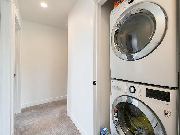620 N Orchard Dr #9 — Photo 11