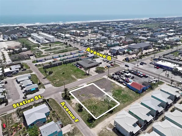 602 S Station St, Port Aransas, TX 78373