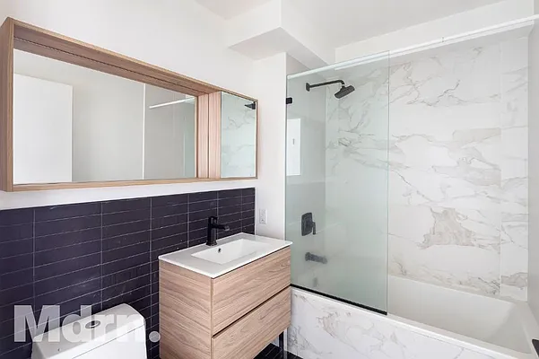 Rented by Mdrn Residential | media 34