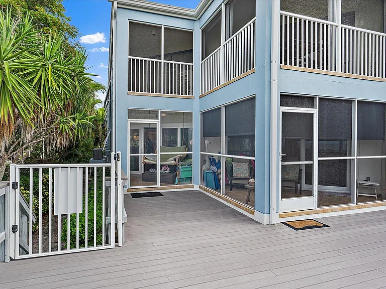 5621 Gulf Of Mexico Dr #103 — Photo 46