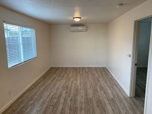 2nd image of 416 Hamilton Ave #B