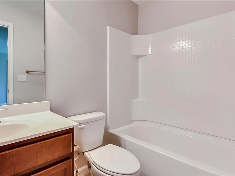 2125 Greencrest Cir — Photo 20