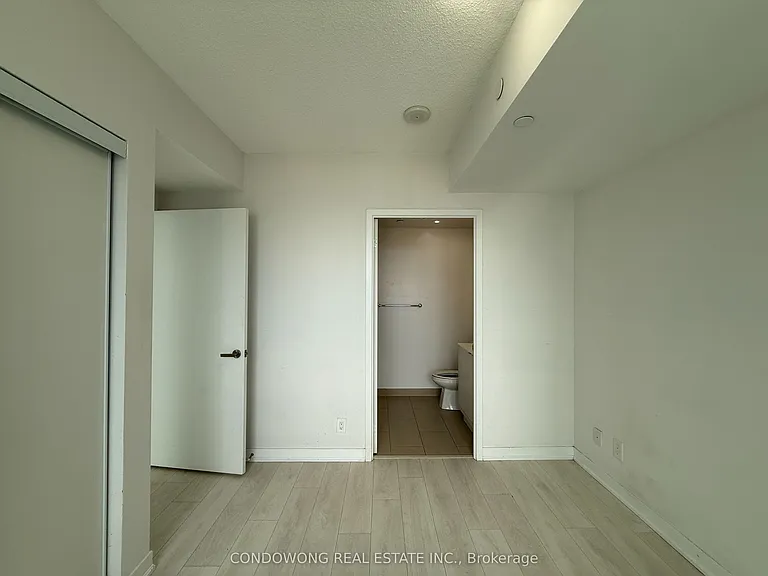 100 Harbour St #3602 — Photo 5