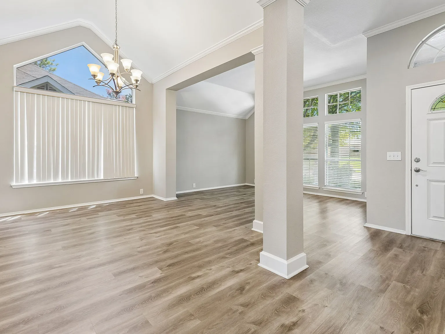 4 bed, 2543 sqft, $2,995 — Photo 3