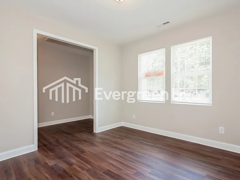 8537 Colgate Cir — Photo 3