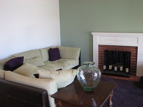 3rd image of 16090 Gramercy Dr