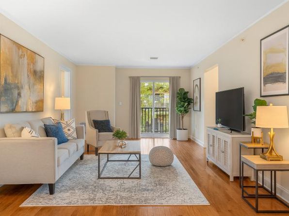 333 River Dr #401-202