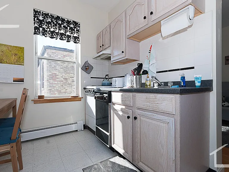 190 Chestnut Hill Ave #12L — Photo 5