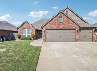 20611 E 32nd St S, Broken Arrow, OK 74014