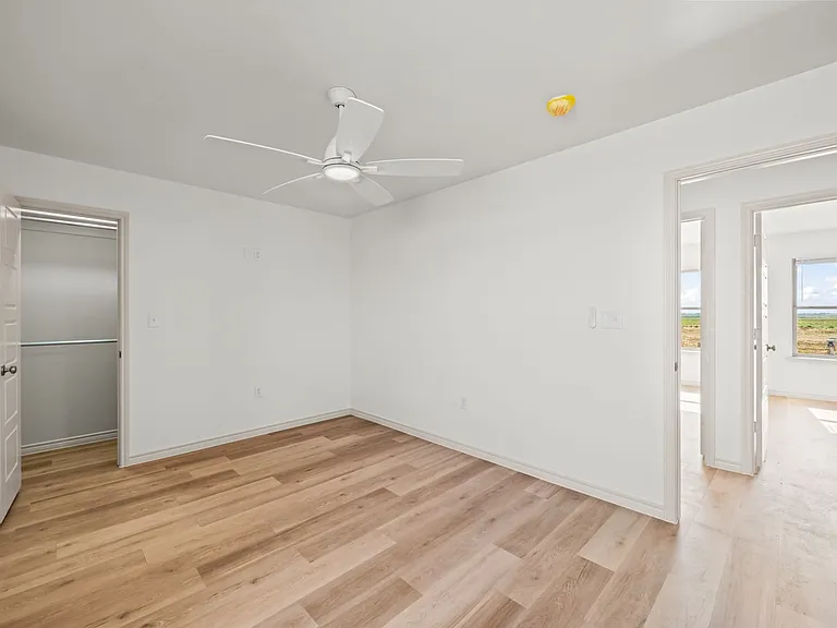 14904 North Cres #1200 — Photo 30