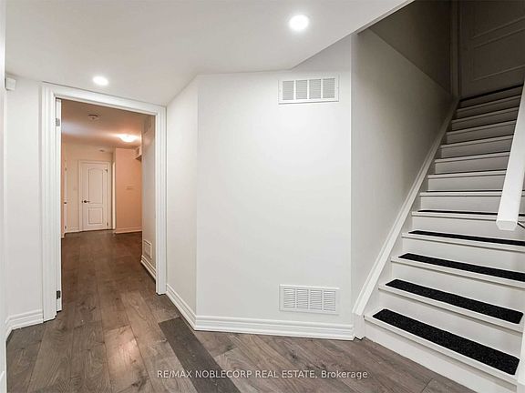 4th image of 71 Pierre Berton Blvd