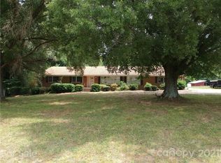 8294 Sherrills Ford Rd, Sherrills Ford, NC 28673