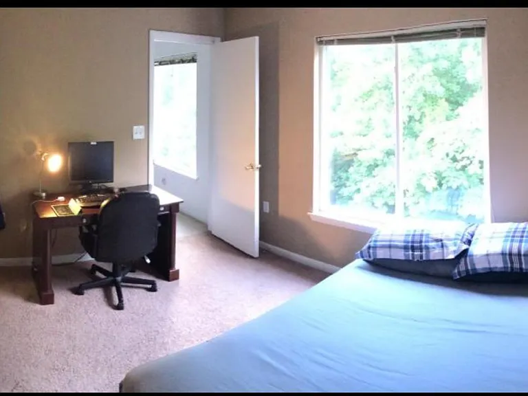 1420 Collegiate Cir #201 — Photo 7