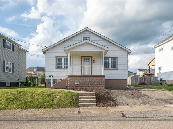222 Spruce St, Mount Pleasant, PA 15666